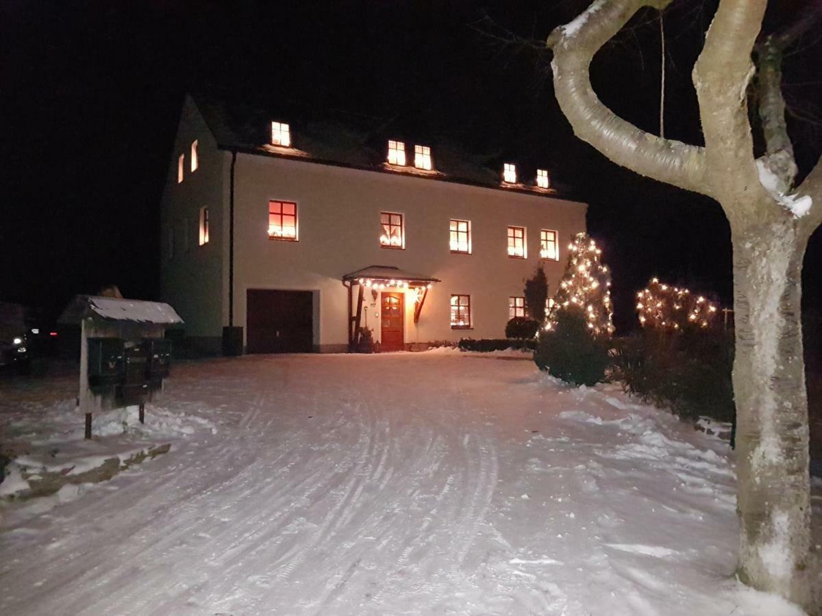 Strasse Des Friedens Apartment Hilmersdorf Exterior foto